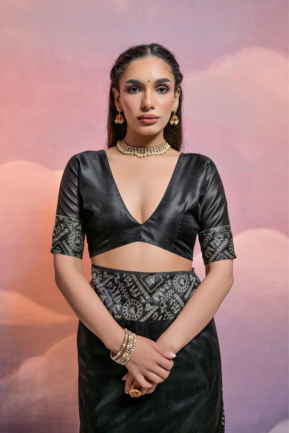 Black Color Handloom Raw Silk Saree With Contrast Weaving Work