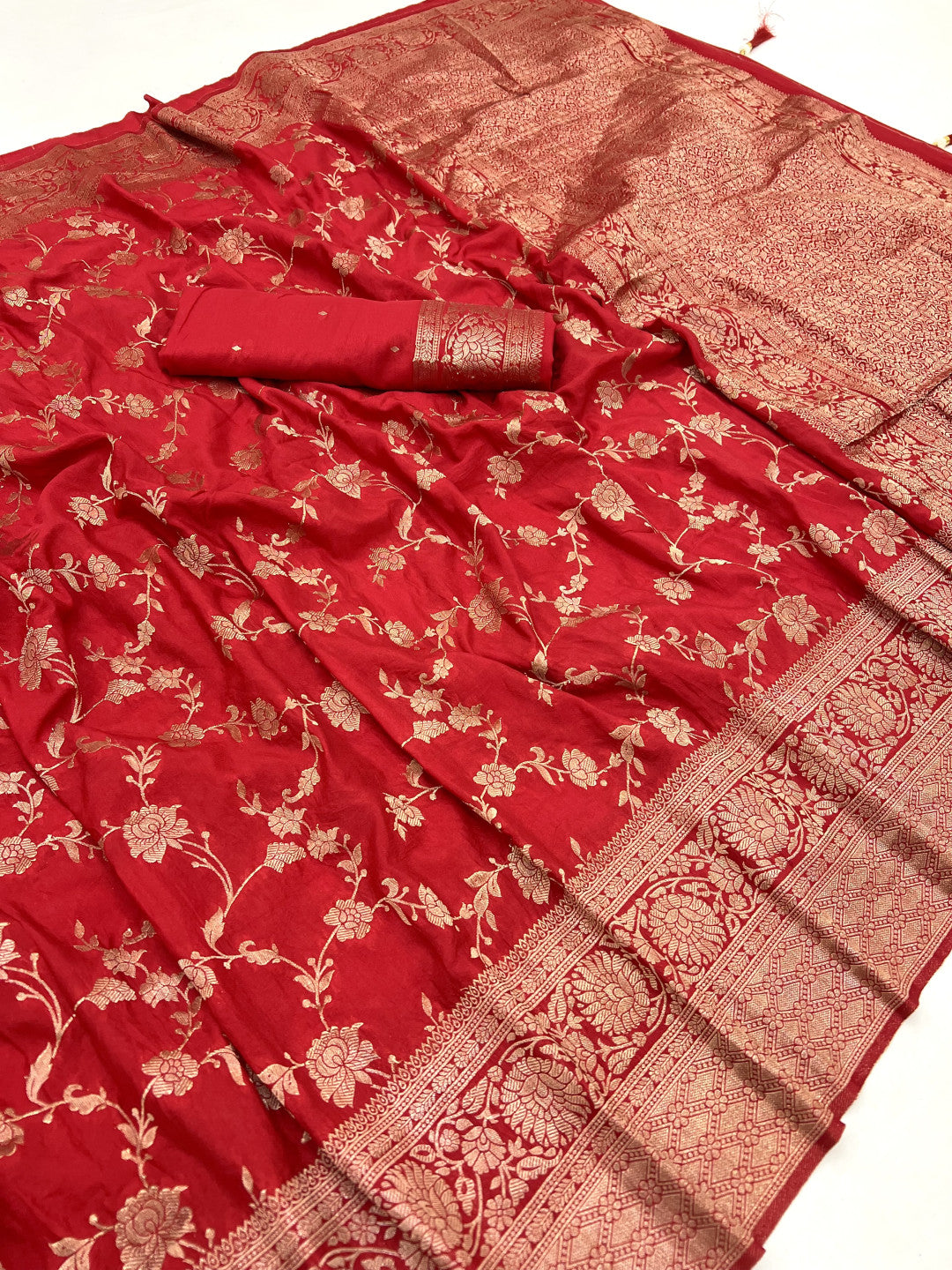 Red Luxurious Viscose Khaddi Georgette Banarasi Saree With Zari Weaving Work