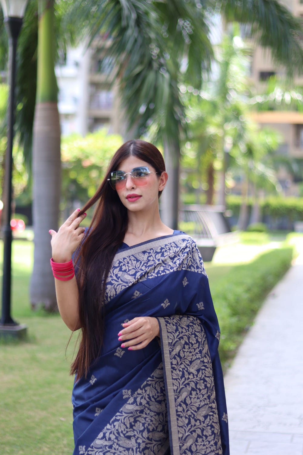 Navy Blue Color Soft Handloom Raw Silk Saree With Weaving Work