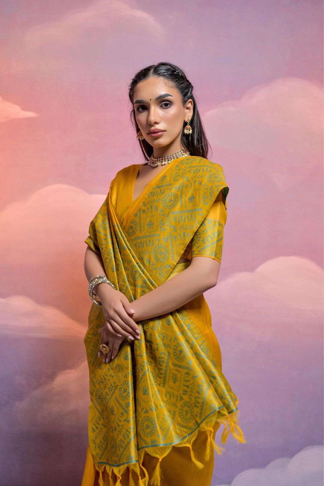 Yellow Color Handloom Raw Silk Saree With Contrast Weaving Work