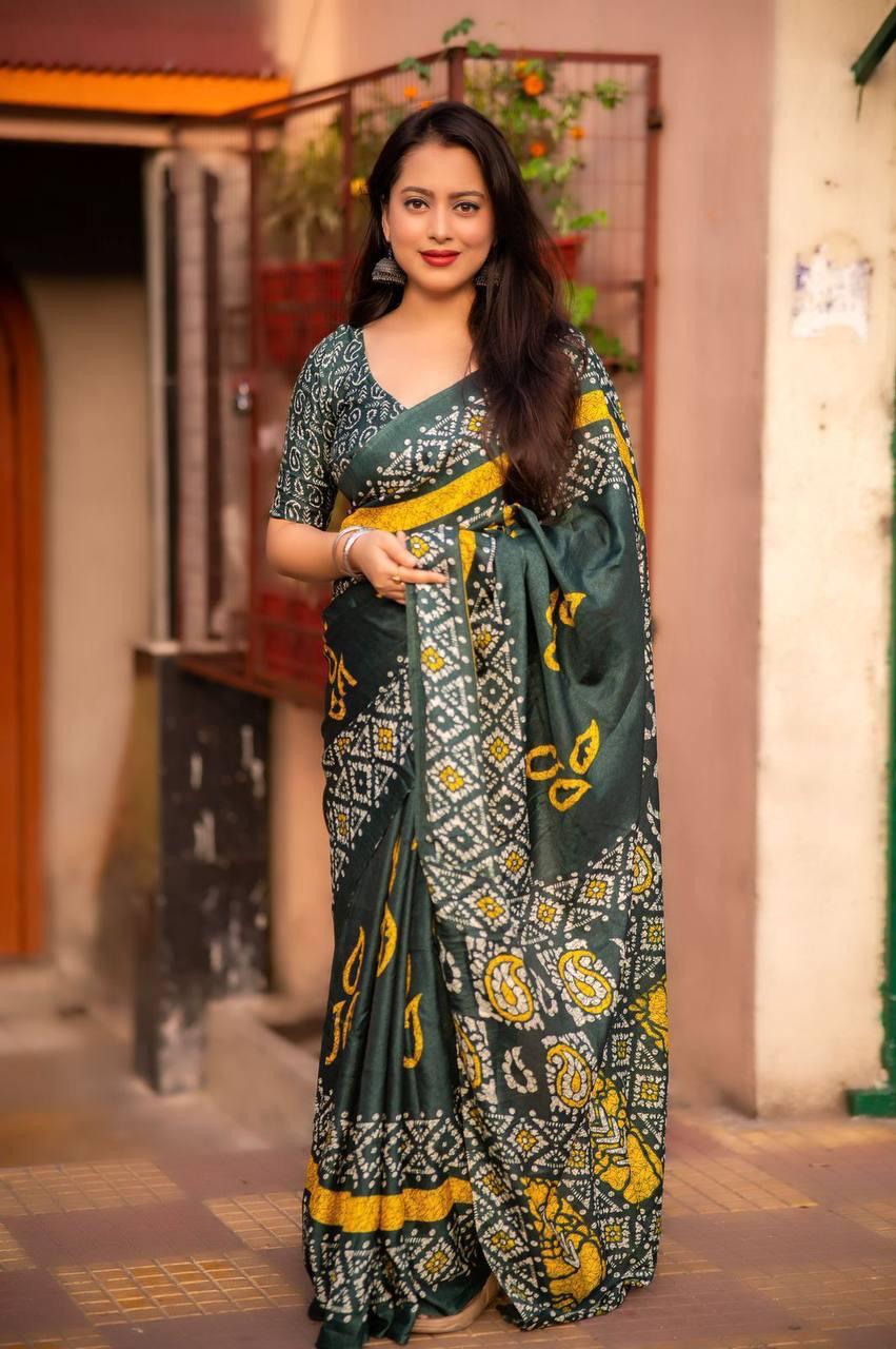 Dark Green Soft Linen Cotton Saree With Digital Printed Work