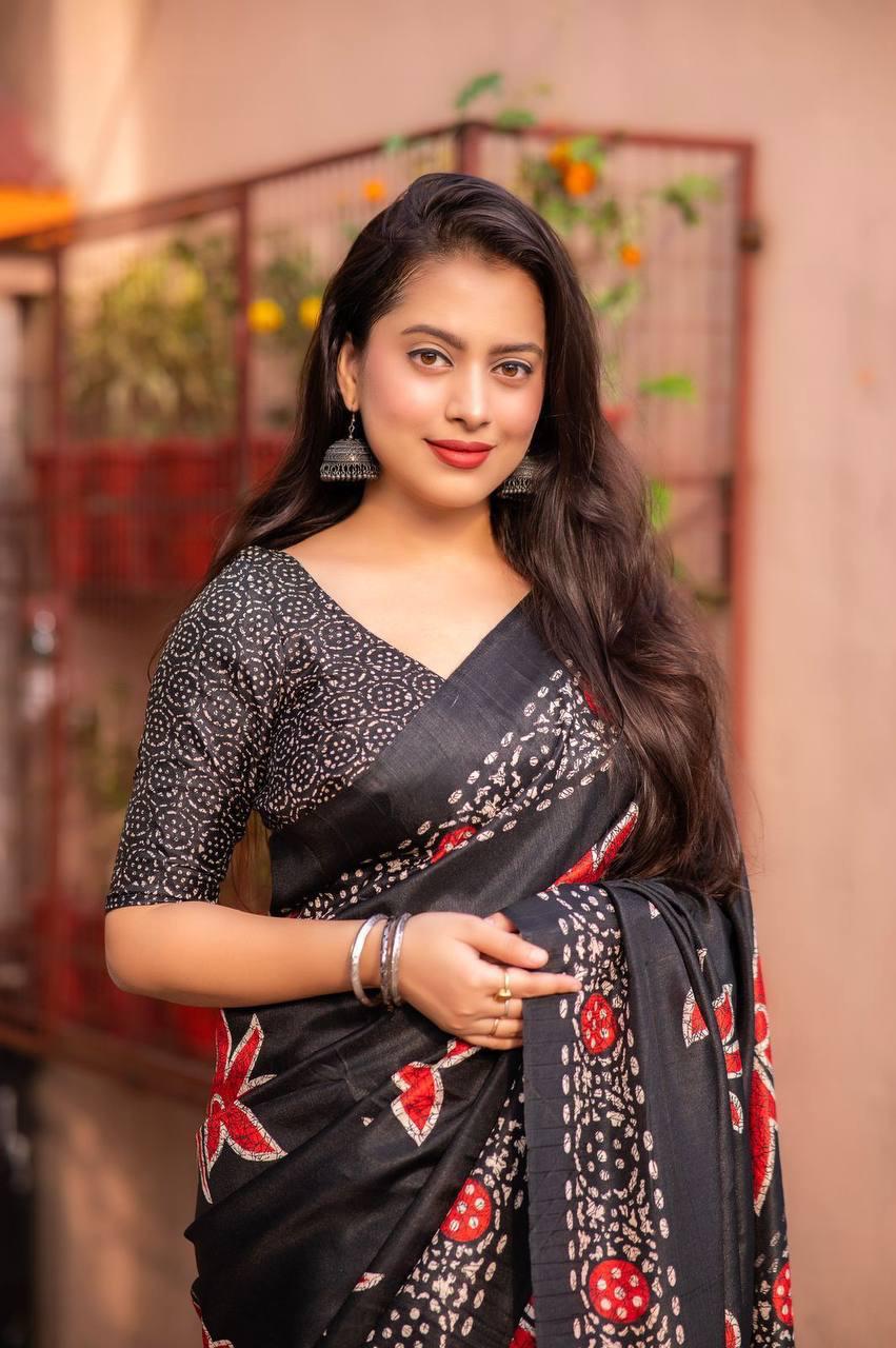 Black Soft Linen Cotton Saree With Digital Printed Work