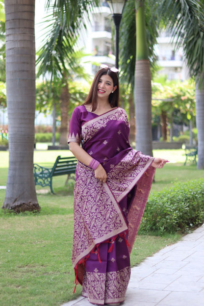 Magenta Color Soft Handloom Raw Silk Saree With Weaving Work