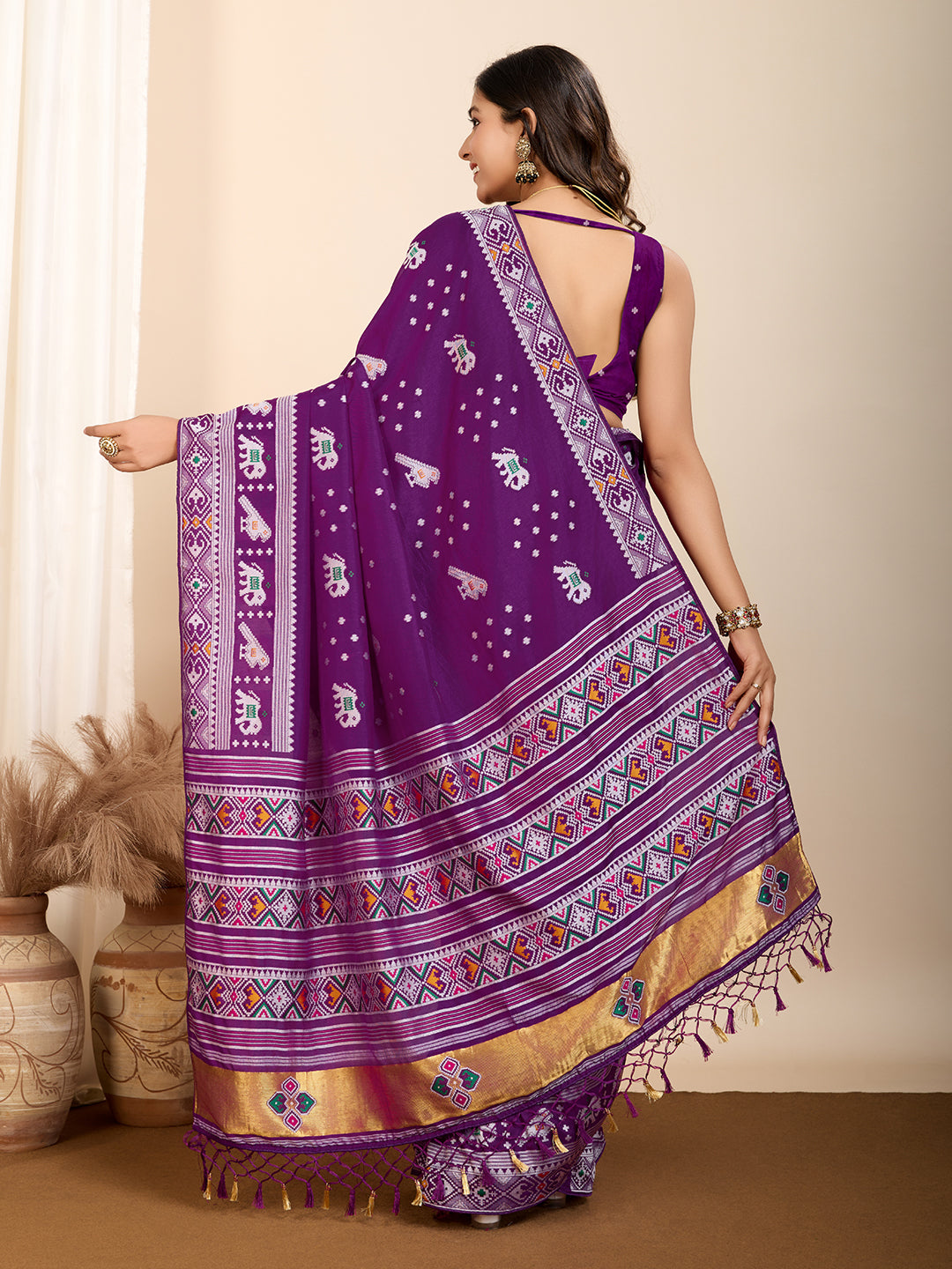 Traditional Muslin Dola Silk Saree With Meenakari Zari Weaving Work