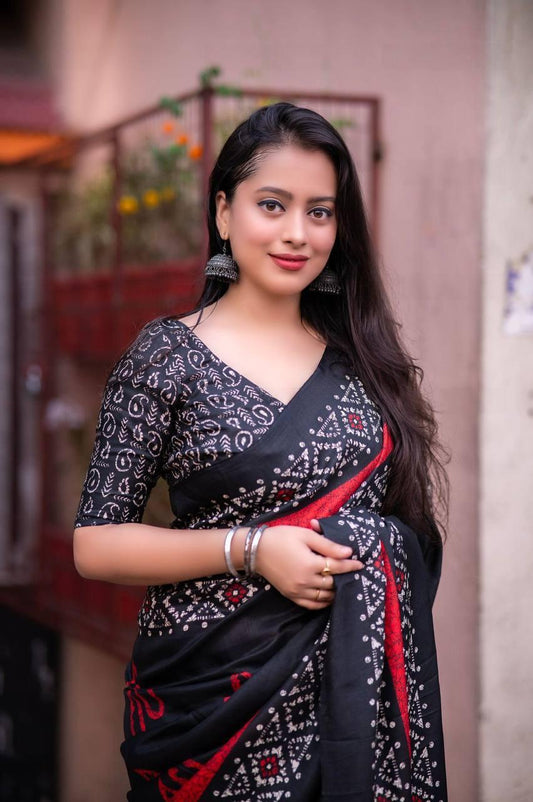 Black And Red Soft Linen Cotton Saree With Digital Printed Work