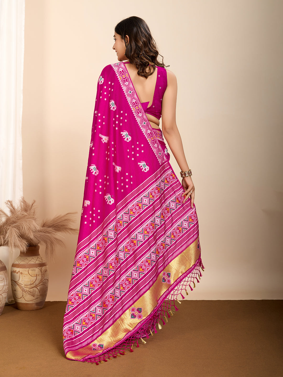 Traditional Muslin Dola Silk Saree With Meenakari Zari Weaving Work