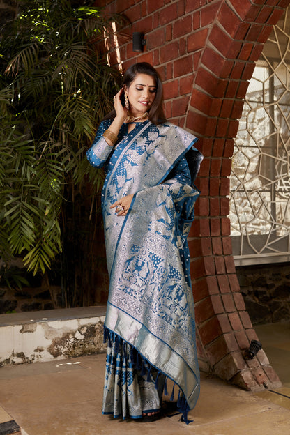 Rama Green Kanjivaram Satin Silk Saree With Zari Weaving Butta & Rich Designer Pallu