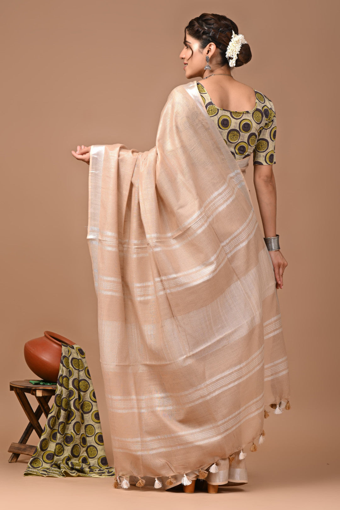 Cream Colour Pure Plain Linen Cotton Saree With Ajrakh Blockprinted Cotton Blouse