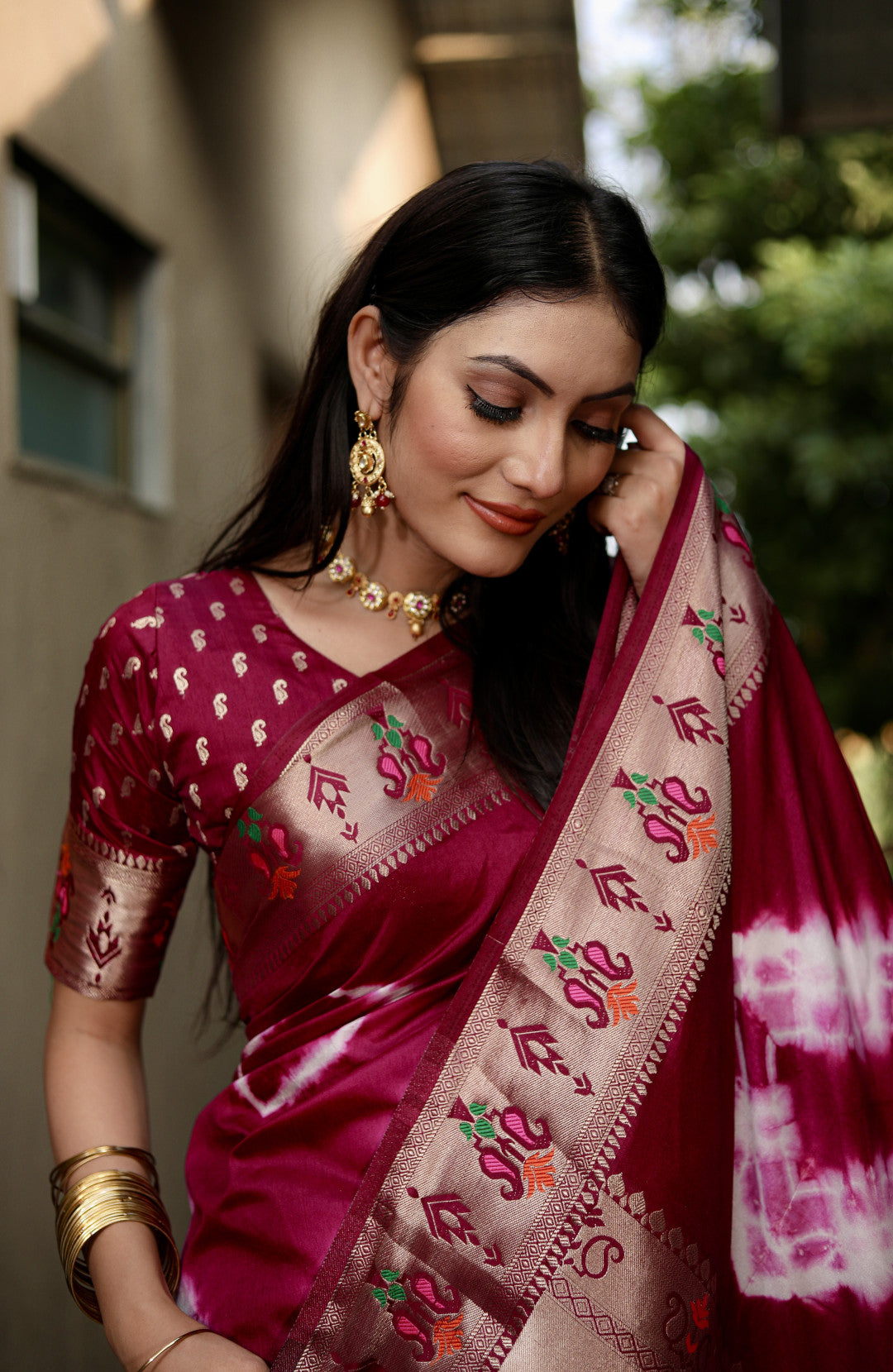 Magenta Color Soft Dola Silk Saree With Shibori Print & Zari Weaving Work