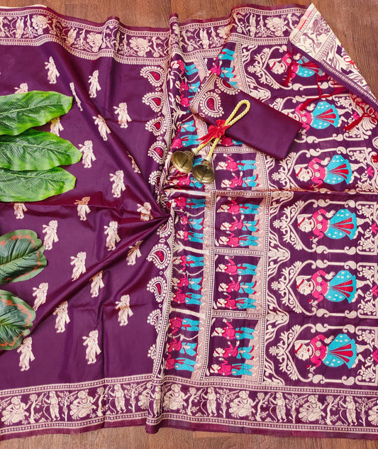 Magenta Traditional Handloom Raw Silk Saree With Woven Design