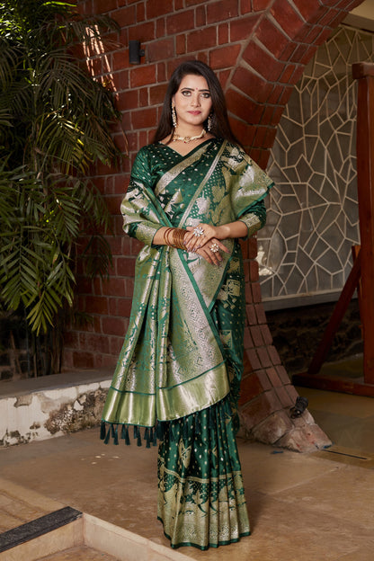 Green Kanjivaram Satin Silk Saree With Zari Weaving Butta & Rich Designer Pallu