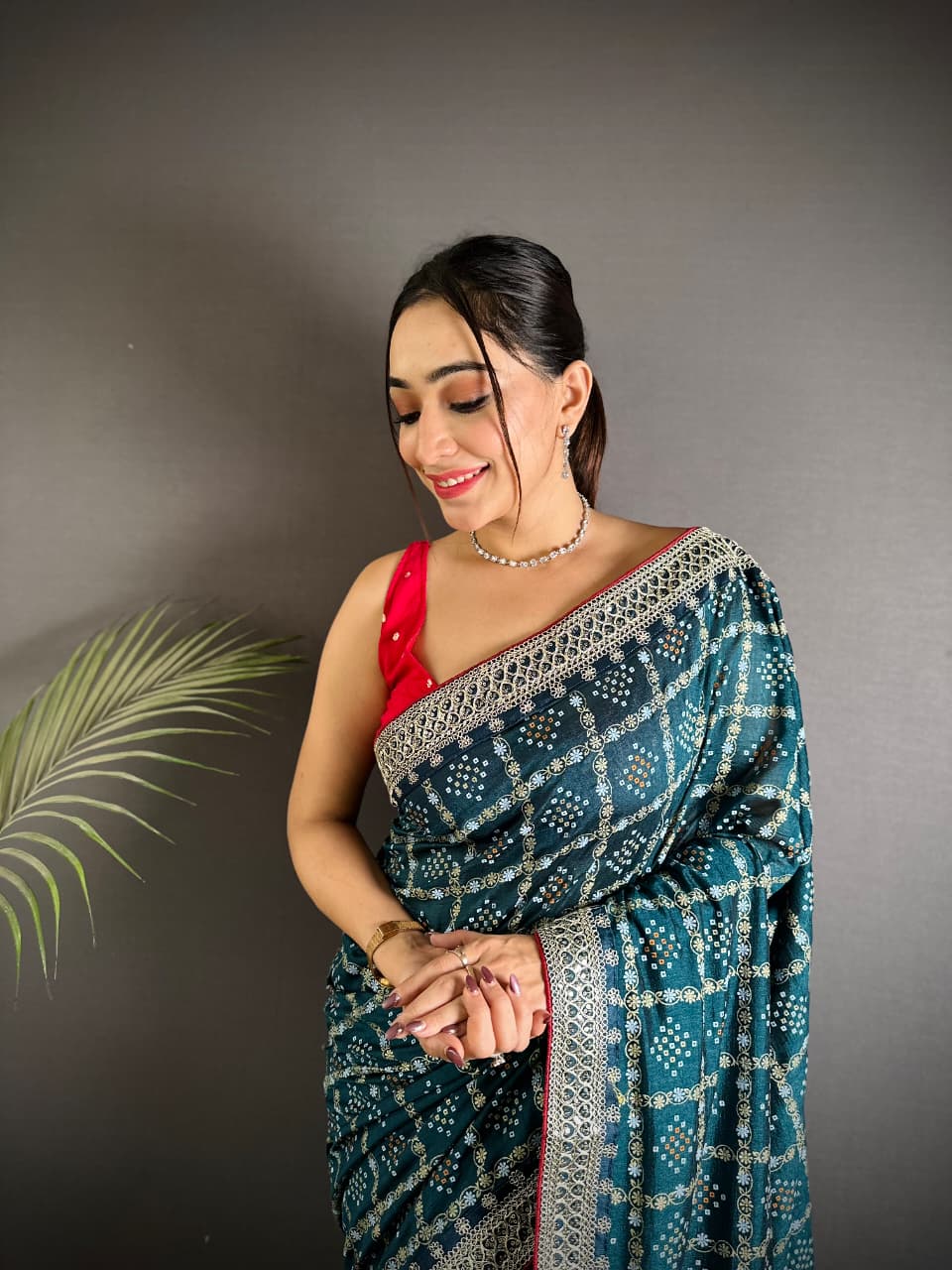 Firoji Traditional Blooming Vichitra Khadi Bandhej Silk Saree With Sequence Work