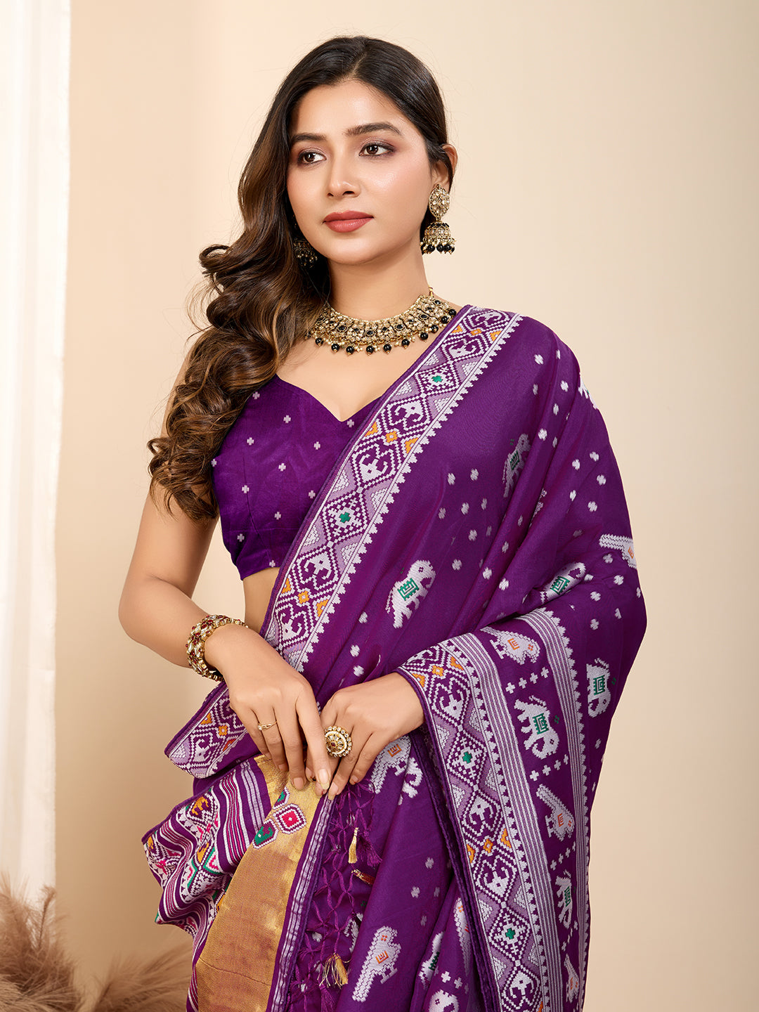 Traditional Muslin Dola Silk Saree With Meenakari Zari Weaving Work