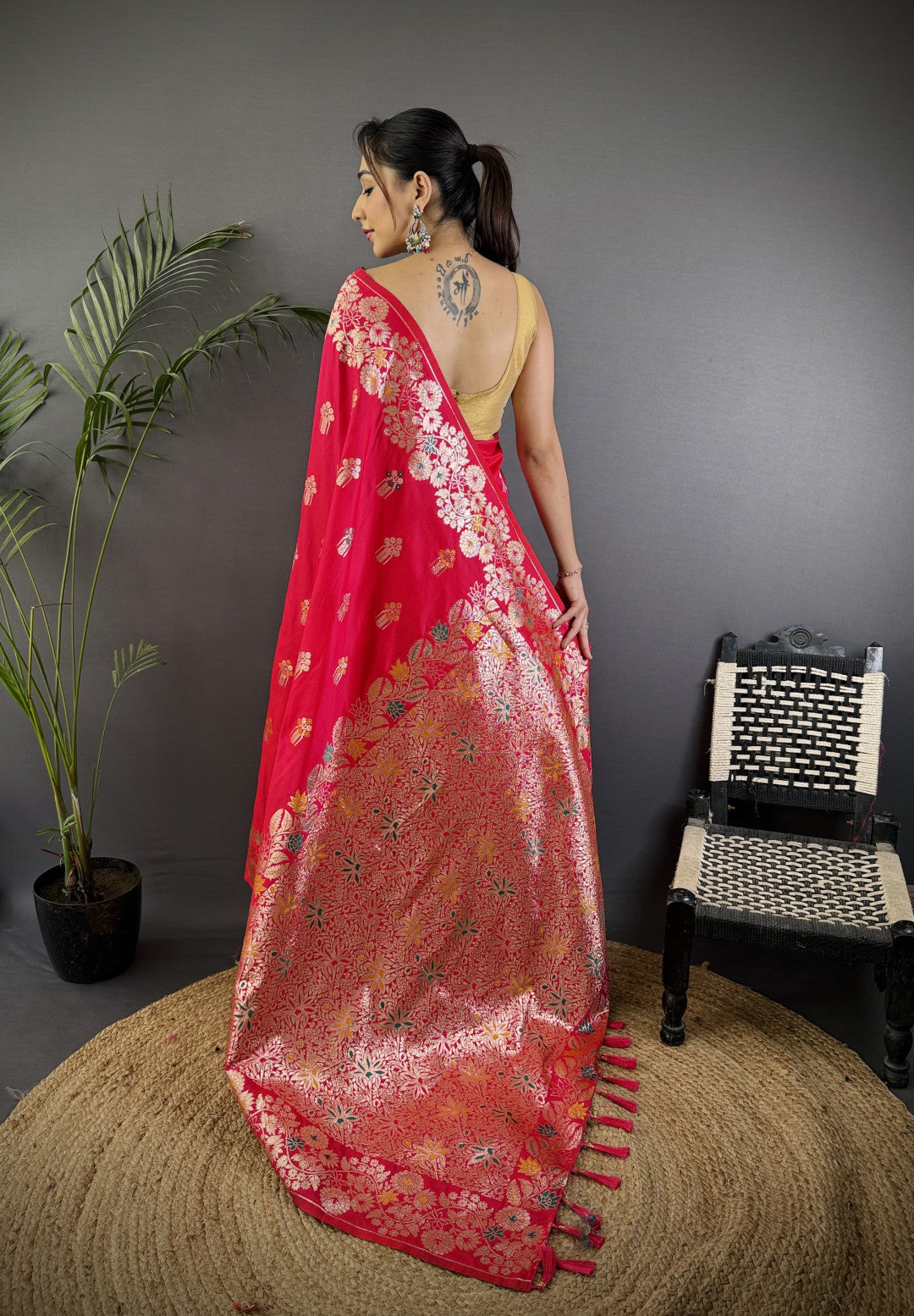 Pink Premium Banarasi Silk Saree With Meenakari Zari Weaving Work