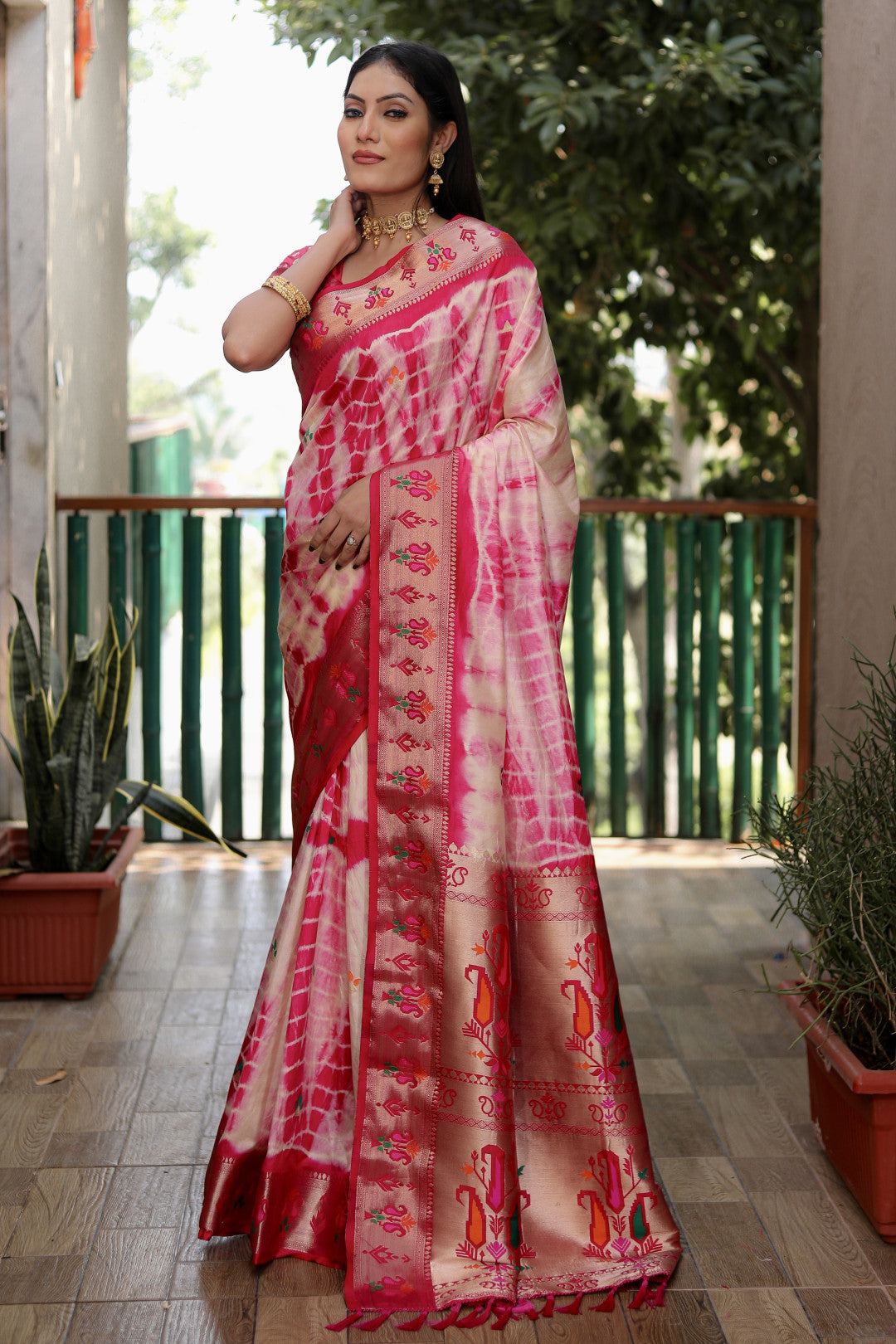 Pink Color Dola Silk Saree With Shibori Print & Zari Weaving Work