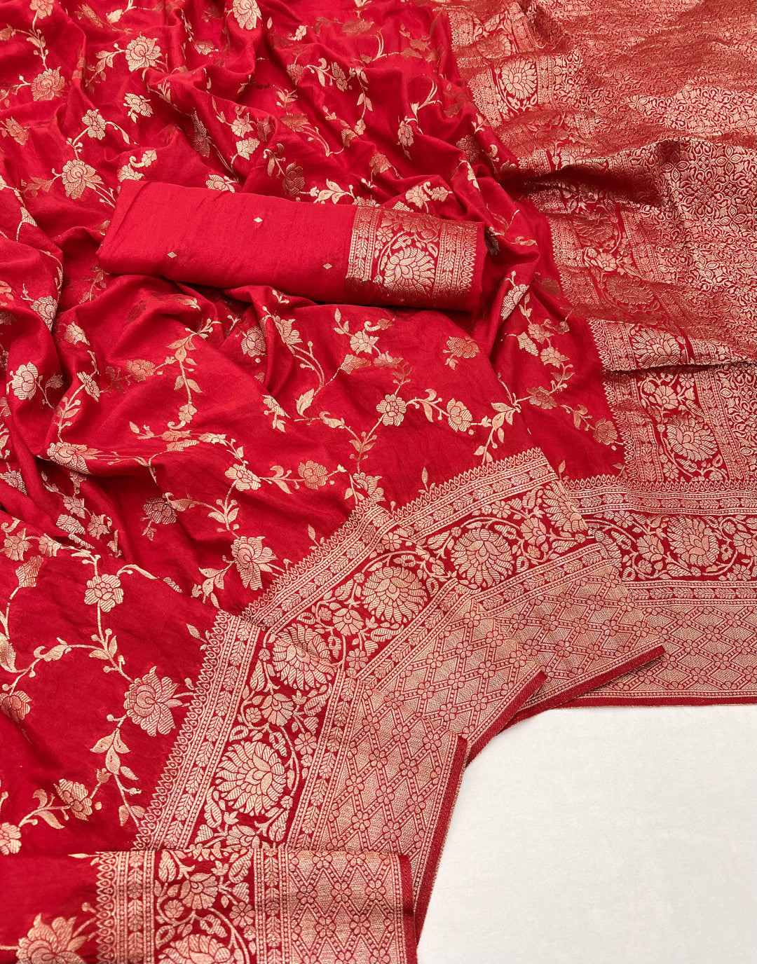 Red Luxurious Viscose Khaddi Georgette Banarasi Saree With Zari Weaving Work