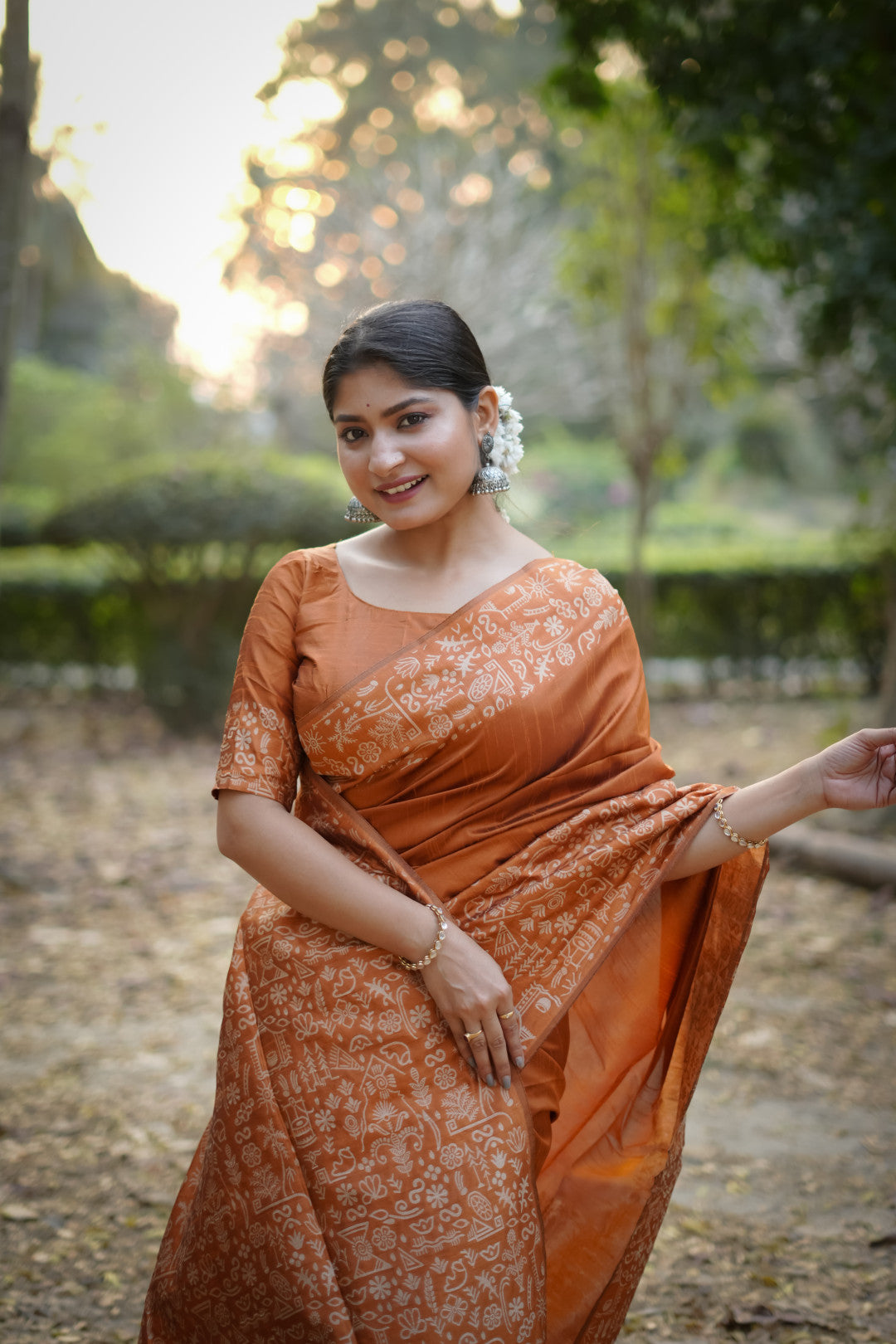 Orange Handloom Raw Silk Saree With Contrast Weaving Work