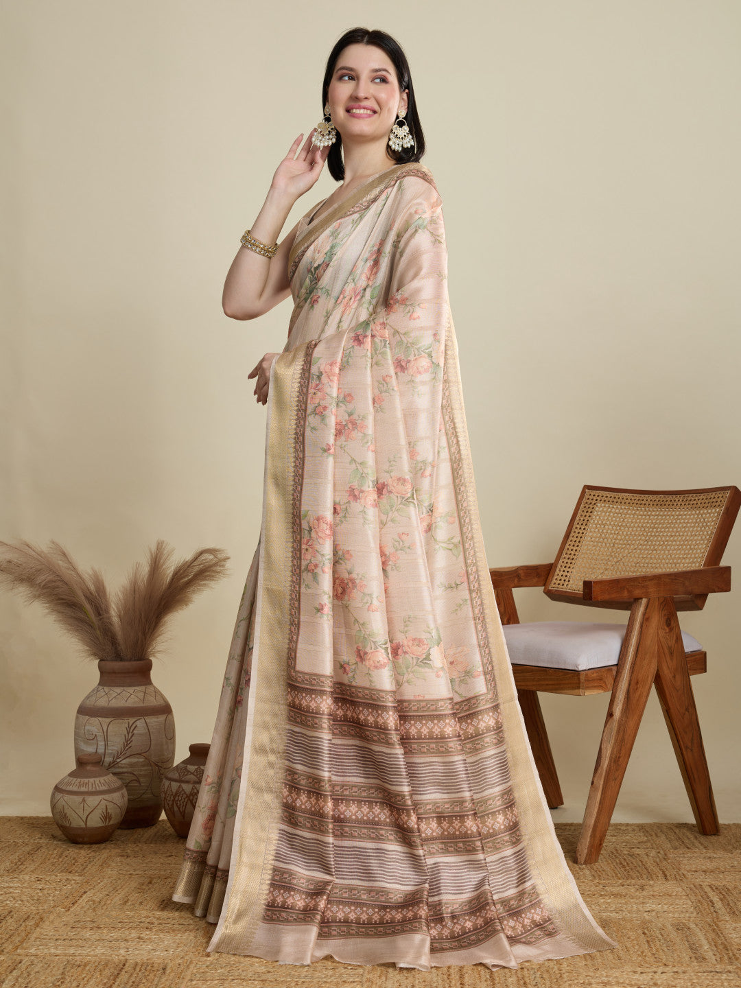 Cream Soft Cotton Saree With Digital Printed Pallu & Zari Border