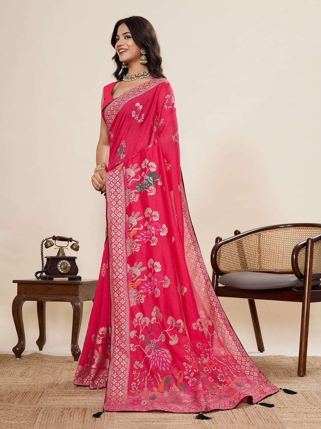 Gajari Cotton Saree With Table Printed And Foil Work With Pipeing Border