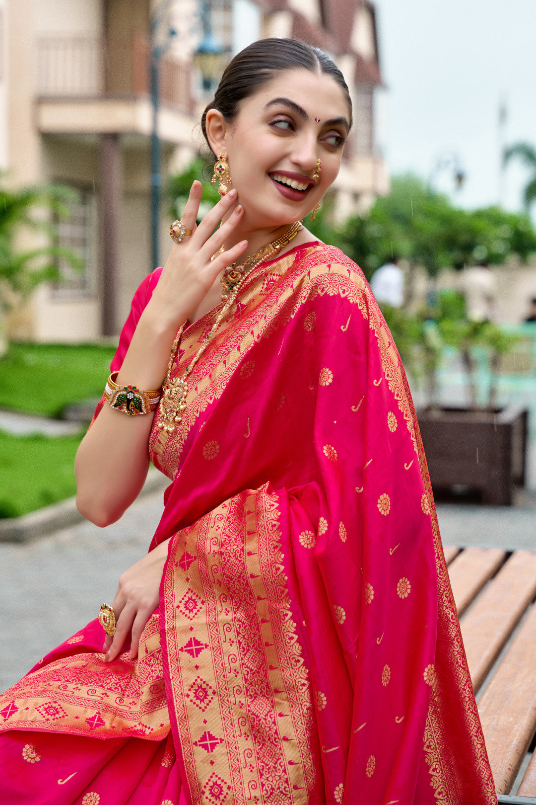 Traditional Pink Paithani Silk Saree With Zari Weaving Work