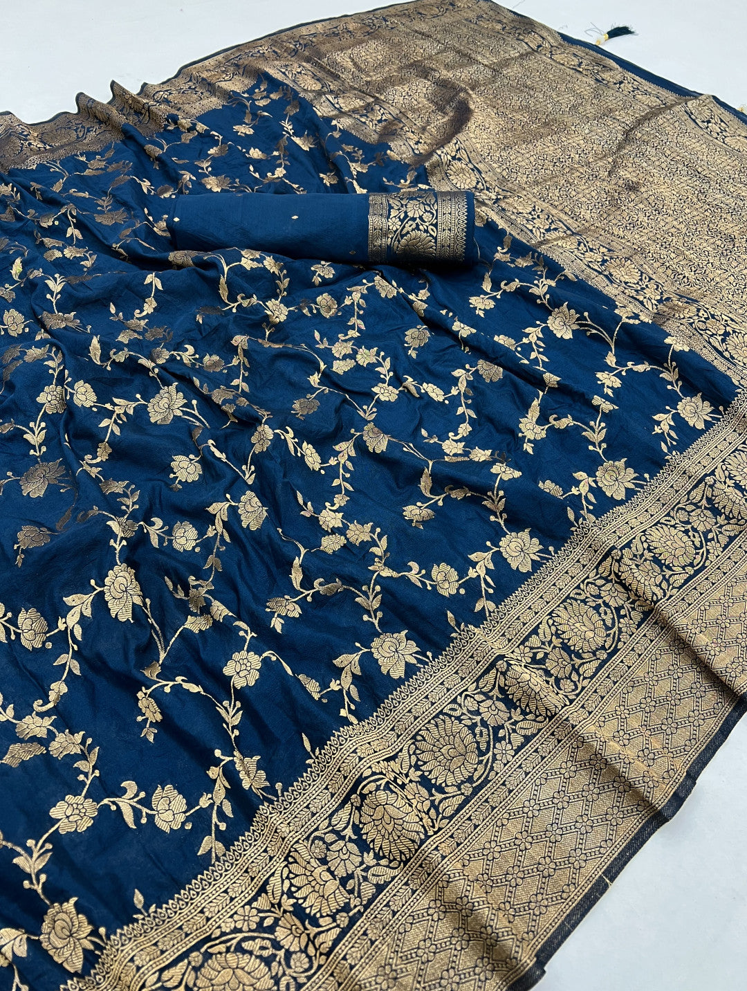 Firoji Luxurious Viscose Khaddi Georgette Banarasi Saree With Zari Weaving Work