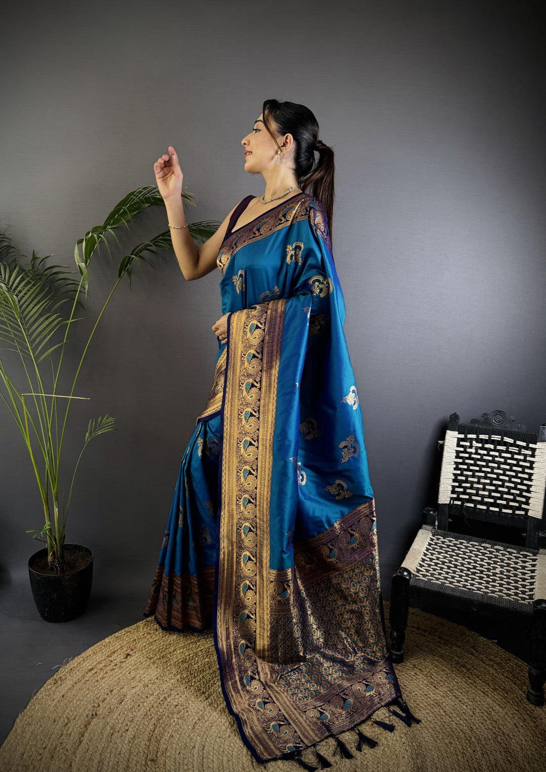 Firoji Traditional Banarasi Silk Saree With Zari Weaving Work