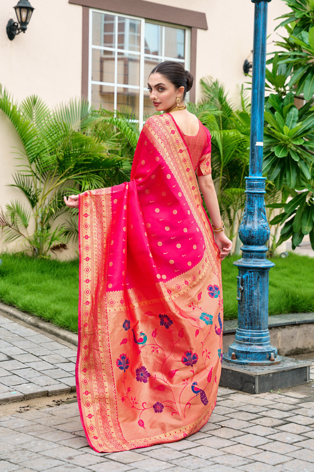 Traditional Pink Paithani Silk Saree With Zari Weaving Work
