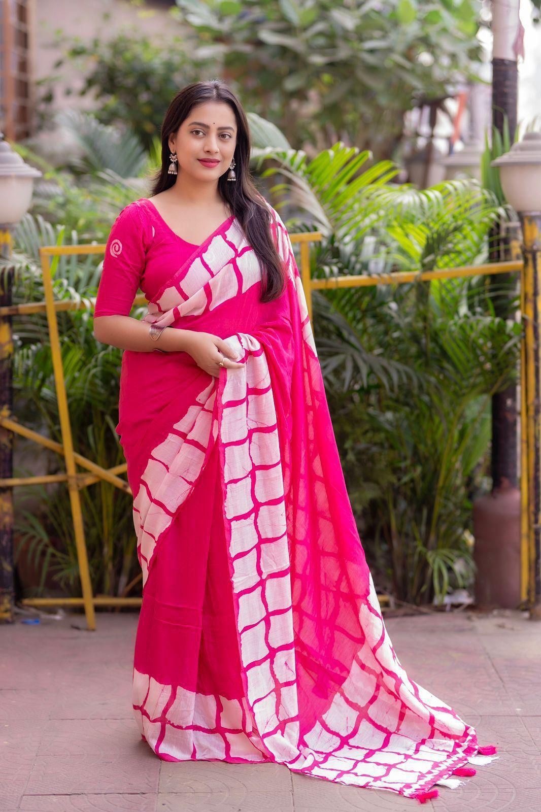 Pink Soft Cotton Saree With Batik Printed Work