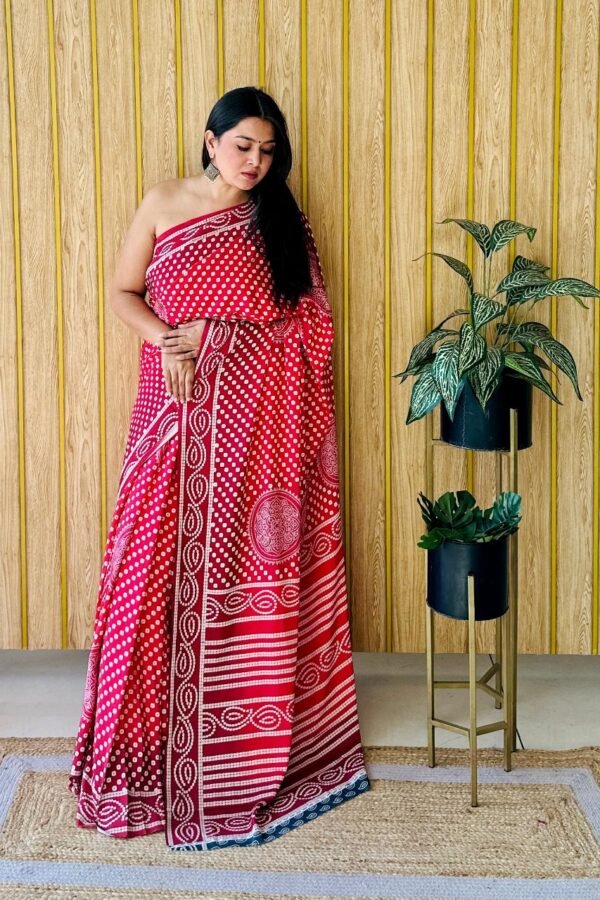 Red Crepe Silk Saree With Digital Bandhej Printed Work