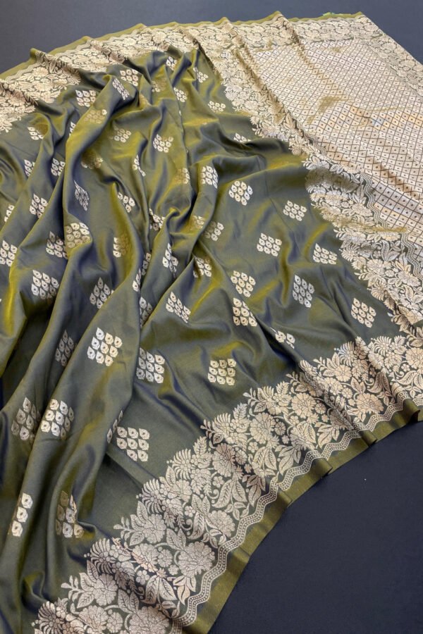 Gray Soft Silk Banarasi Saree With Zari Weaving Work