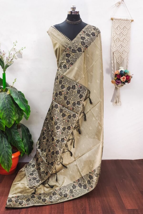 Beige banglori handloom raw silk saree with contrast jamdani weaving pallu
