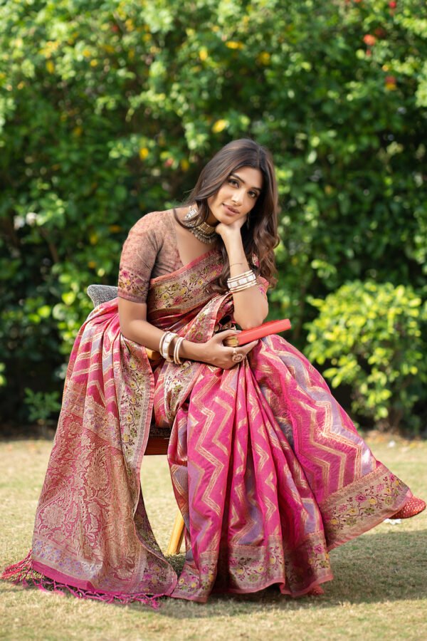 Pink Color Organza Silk Saree With Zari Weaving Work - Image 3