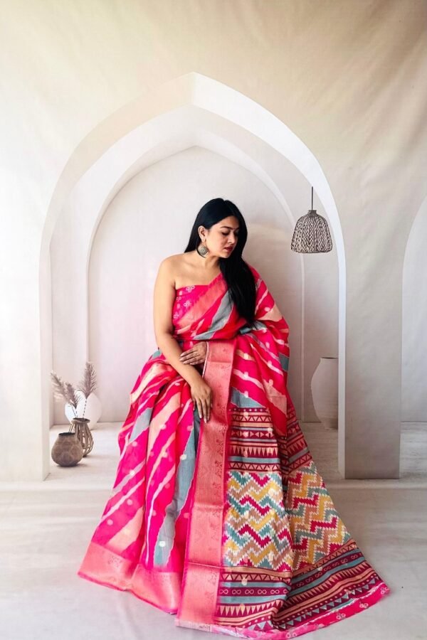Pink Soft Dola Silk Saree With Digital Printed Work