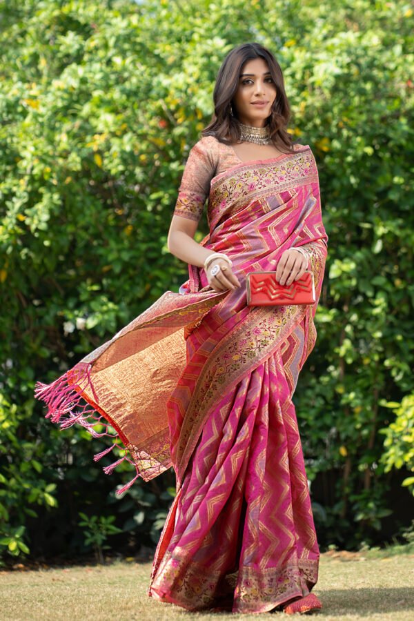 Pink Color Organza Silk Saree With Zari Weaving Work - Image 5