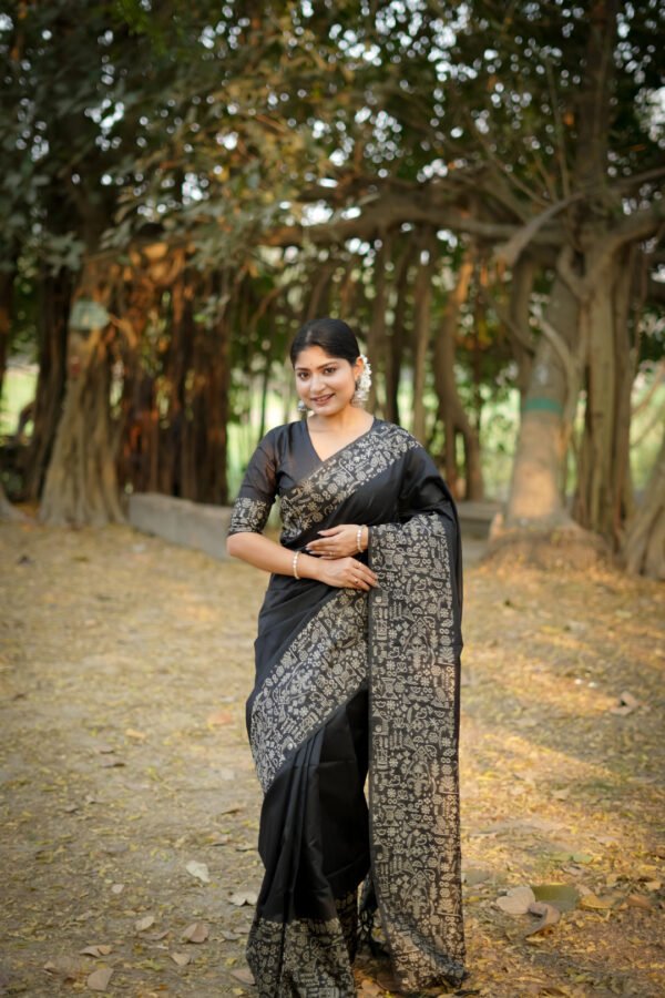 Black handloom raw silk saree with contrast weaving work