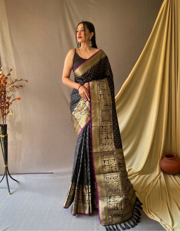 Black Color Banarasi Silk Saree With Zari Weaving Work - Image 3