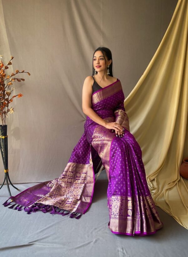 Purple Color Banarasi Silk Saree With Zari Weaving Work - Image 3